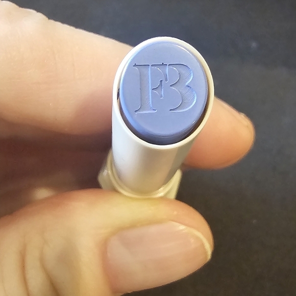 FENTY BEAUTY BY RIHANNA Mattemoiselle Plush Matte Lipstick (Ya Dig?– Periwinkle - Picture 9 of 10